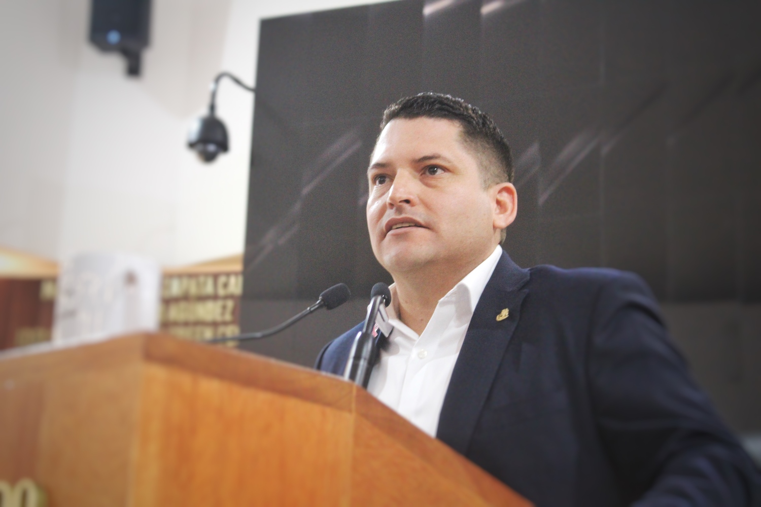 La discusión sobre el proyecto turístico, La Abundancia