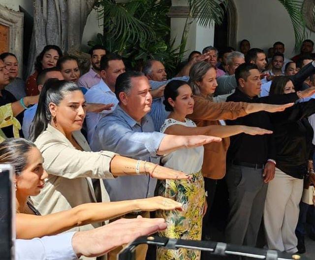 “El alcalde Christian Agúndez toma protesta a nuevos titulares de dependencias municipales en Los Cabos”