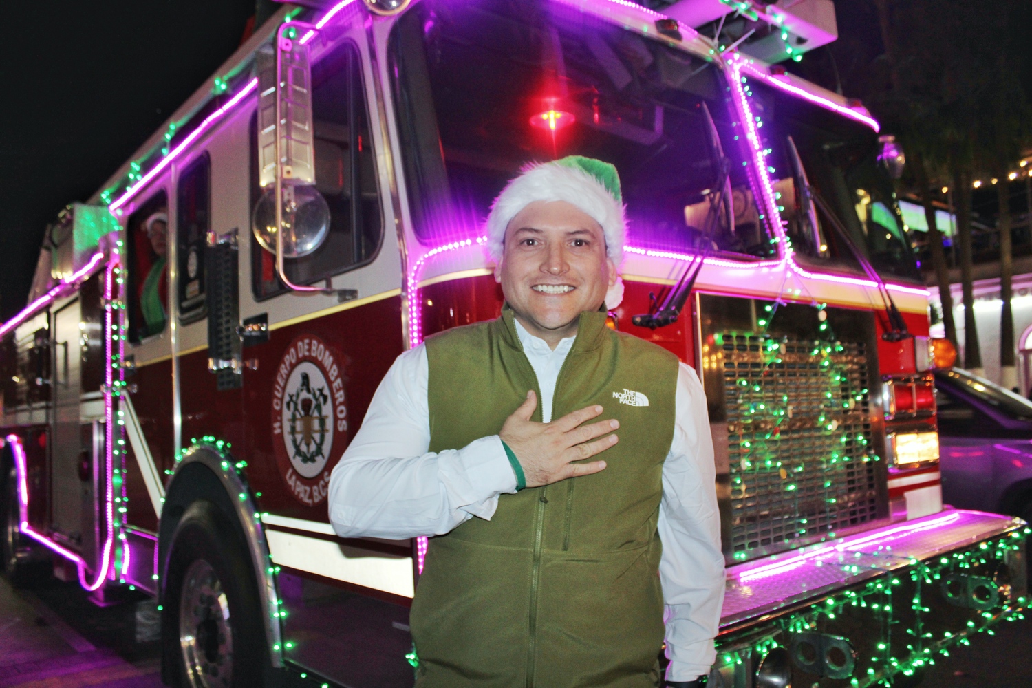 Tradicional Desfile Navideño junto al Heroico Cuerpo de Bomberos de La Paz